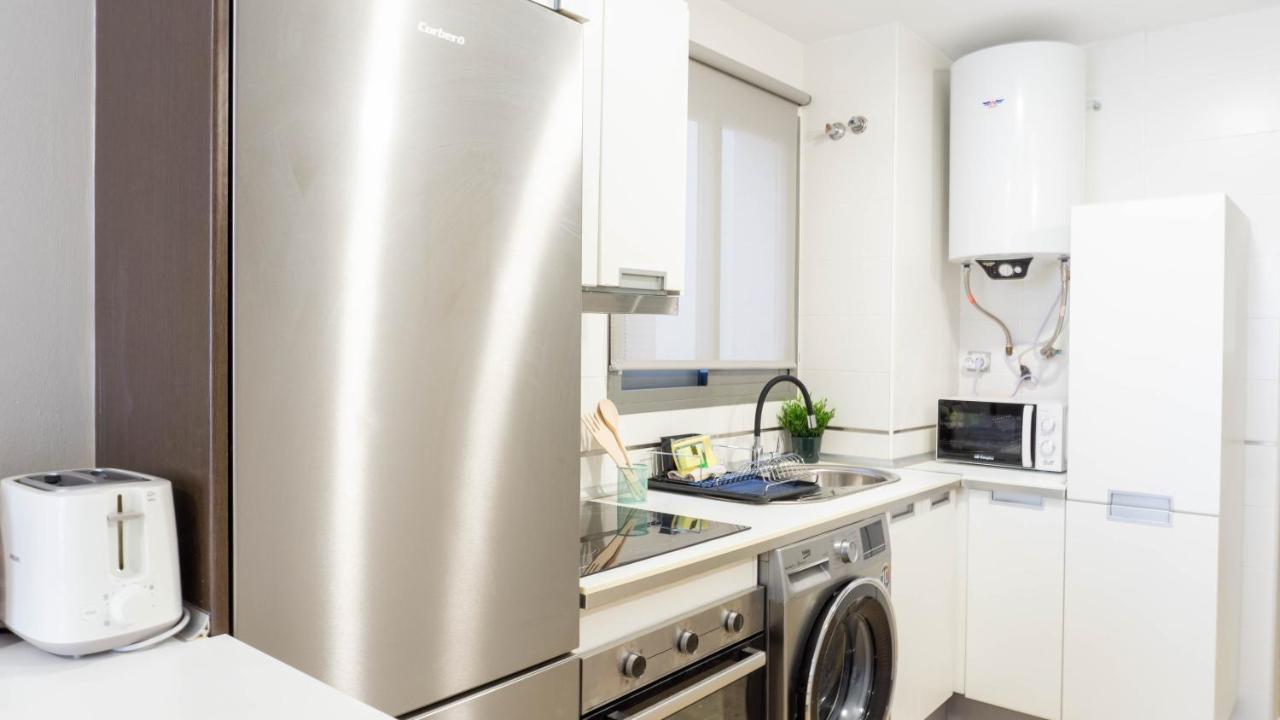 Luxury Apartment Dos Aceras Malaga Exterior photo