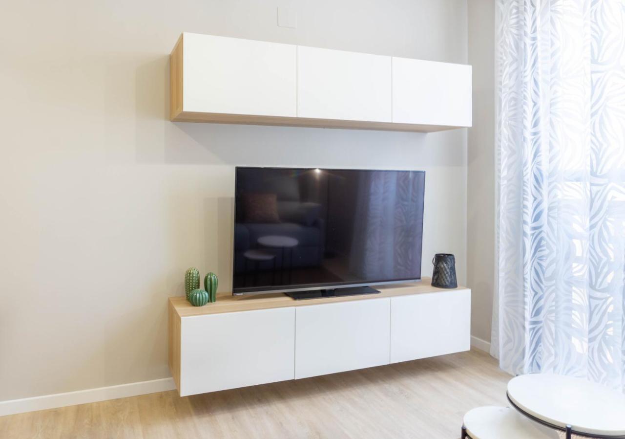 Luxury Apartment Dos Aceras Malaga Exterior photo
