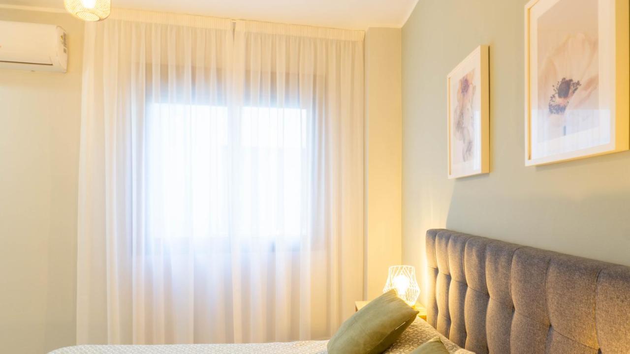 Luxury Apartment Dos Aceras Malaga Exterior photo