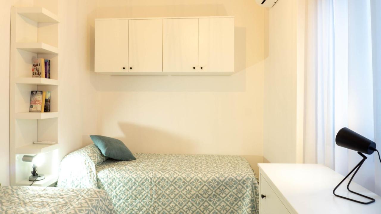 Luxury Apartment Dos Aceras Malaga Exterior photo