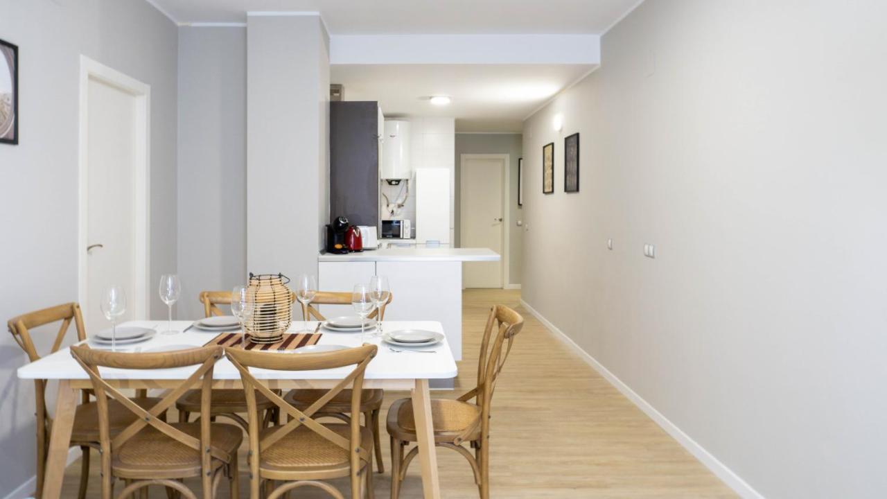Luxury Apartment Dos Aceras Malaga Exterior photo
